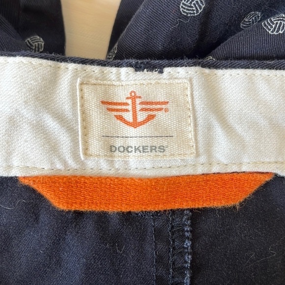 Dockers navy blue/white Nautical Print Mens 100% Cotton Chino Shorts Size 40 - Picture 3 of 6